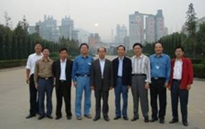 2007年10月24日，國家發(fā)改委經(jīng)濟(jì)運行局副局長賈銀松考察江西亞東