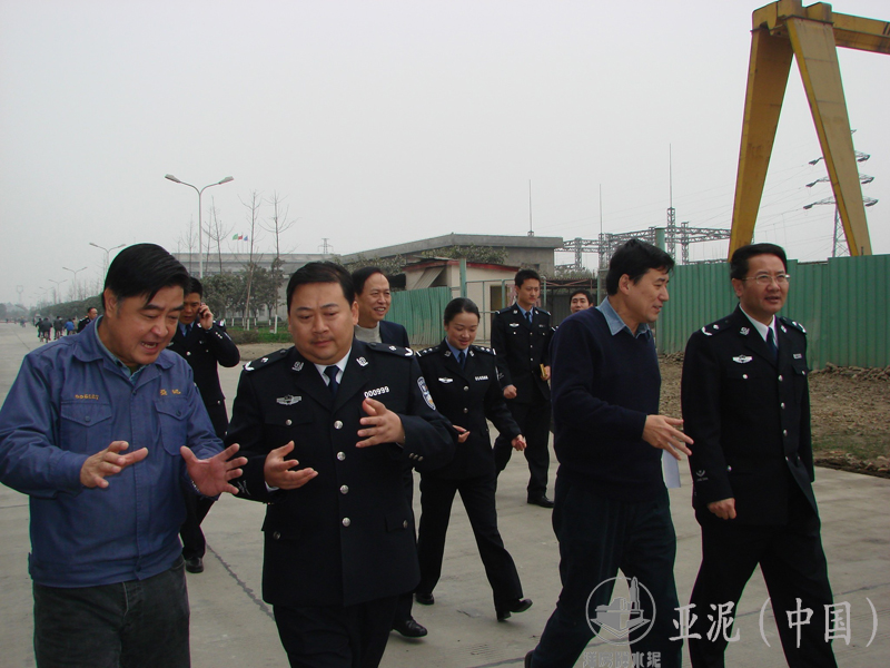 2009年2月11日，成都市公安局與本公司共建平安企業(yè)
